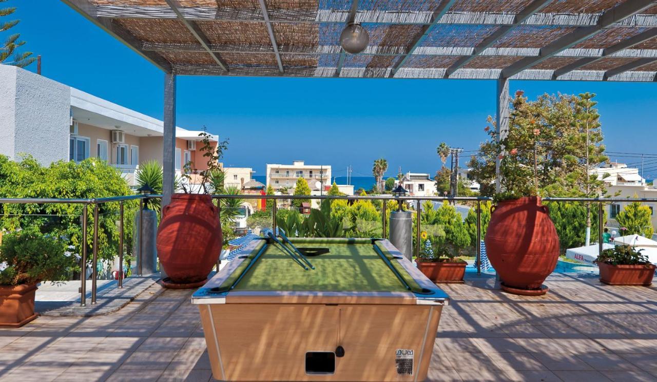 Hotel Koukouras Stalós Exteriér fotografie