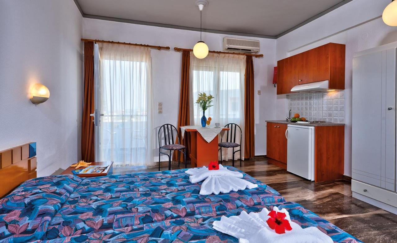 Hotel Koukouras Stalós Exteriér fotografie